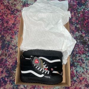 Vans Sk8-Hi MTE-2 “Black Glitter” Men’s Size 6 Women’s Size 7.5